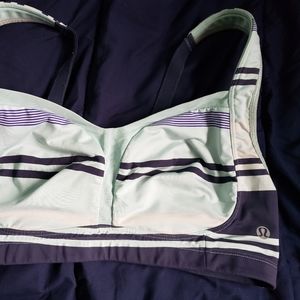 Lululemon Sports bra's